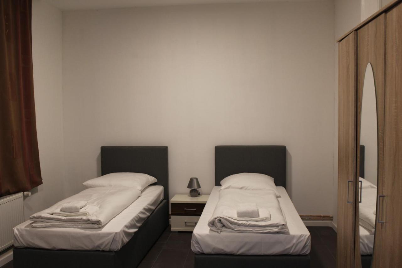 David'S Hostel Гистхахт Екстериор снимка